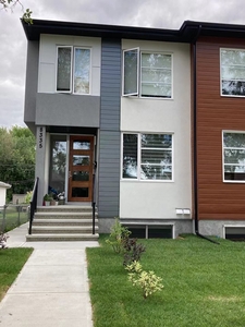 Edmonton Room For Rent For Rent | King Edward Park | BUILT 2021 - Private Room