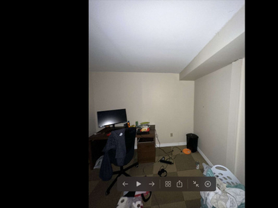 1 Bedroom for rent, 795$, looking for Western Student
