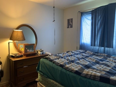 3 Bedroom Apartment Unit Edmonton AB For Rent At 1625