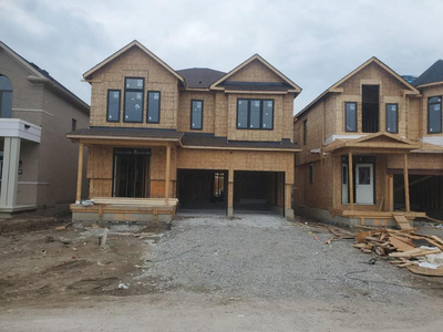 Barrie Detached assignment sale 6 Bedrooms (Under Market Value)