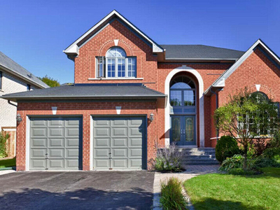 Brampton Homes For Sale under $1 Million (4 Bed W/ Basement)