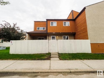 Townhouse For Sale In Blue Quill, Edmonton, Alberta