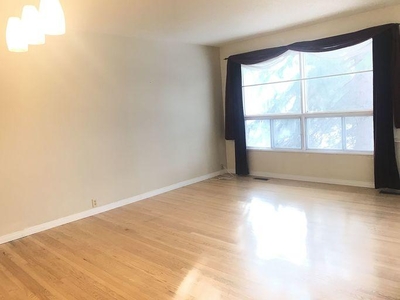 3 Bedroom Apartment Unit Calgary AB For Rent At 2245