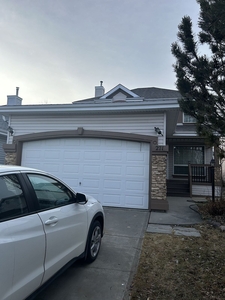 Calgary House For Rent | Coventry Hills | 4 bedrooms & 3.5 bathrooms