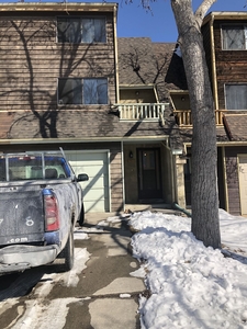 Calgary Pet Friendly Townhouse For Rent | Ranchlands | Rare Rental In Ranchlands