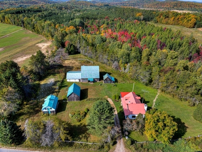 Hobby farm for sale outaouais