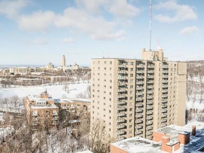 3 Bedroom Apartment Unit Montreal QC For Rent At 2295