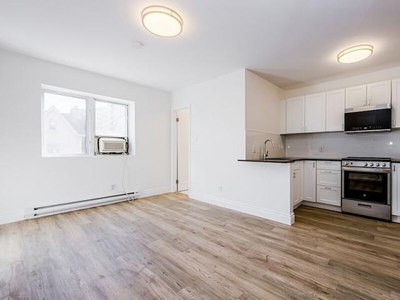 Apartment Unit Toronto ON For Rent At 2080