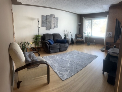 Calgary Duplex For Rent | Thorncliffe | Thorncliffe Duplex (Great Central