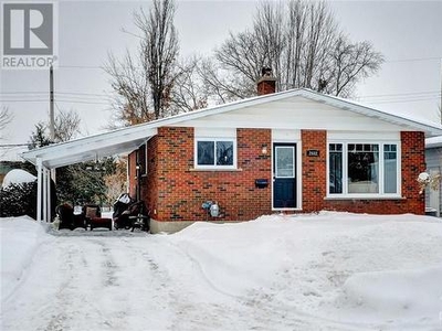 House For Sale In Billings Bridge - Alta Vista, Ottawa, Ontario