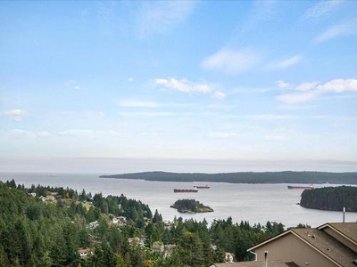 House For Sale In Departure Bay, Nanaimo, British Columbia