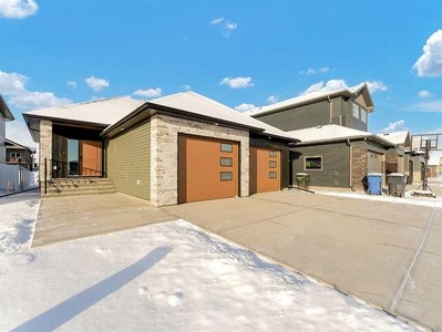 House For Sale In Hamptons, Medicine Hat, Alberta