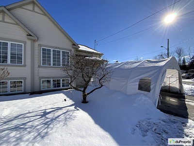 Semi-detached for sale Sherbrooke (Fleurimont) 4 bedrooms