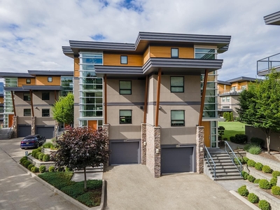 West Kelowna Pet Friendly Townhouse For Rent | Welcome to The Waterfront Estates