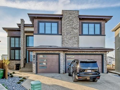 House For Sale In Laurel, Edmonton, Alberta