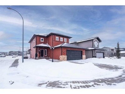 House For Sale In Lonsdale, Red Deer, Alberta