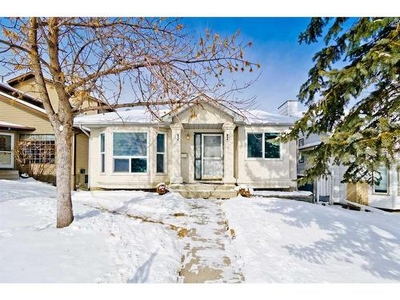 House For Sale In Shawnessy, Calgary, Alberta