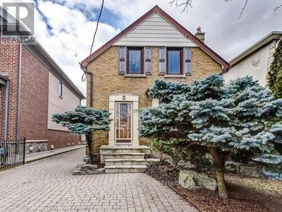 House For Sale In Sunnylea, Toronto, Ontario