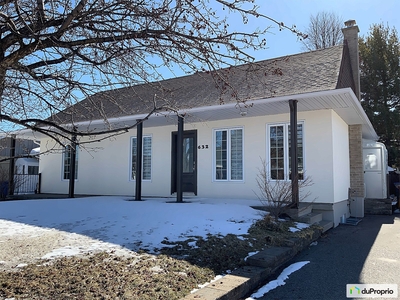 Bungalow for sale Chicoutimi (Chicoutimi) 4 bedrooms