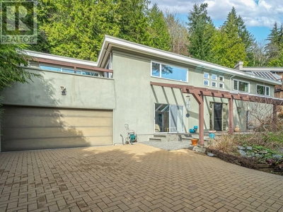 6945 Marine Drive West Vancouver, BC V7W 2T4