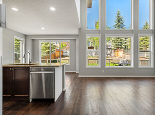 Calgary Main Floor For Rent | Evanston | Cozy 3 Bedroom House