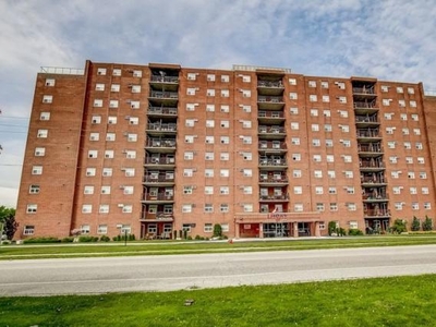 1 Bedroom Apartment Unit Leamington ON For Rent At 1629