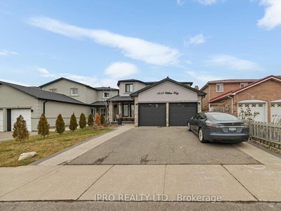 1517 Willow Way Mississauga, ON L5M 4A1