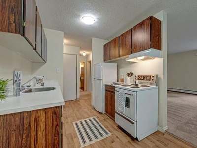 2 Bedroom Apartment Unit Edmonton AB For Rent At 1360