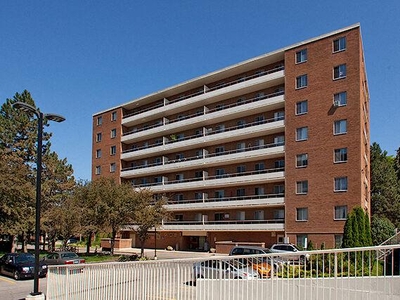 3 Bedroom Apartment Unit St. Catharines ON For Rent At 2250