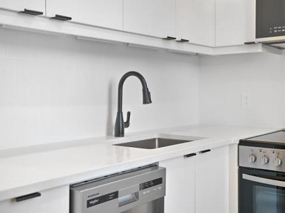 3 Bedroom Apartment Unit Westmount QC For Rent At 2375