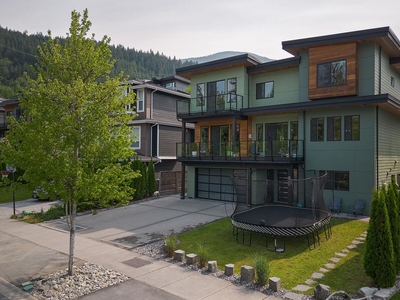 6 bedroom luxury House for sale in Squamish, Canada