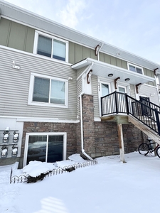 Chestermere Townhouse For Rent | Cozy 2 bedroom + 1