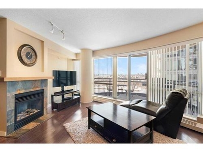 Condo For Sale In Downtown West End, Calgary, Alberta