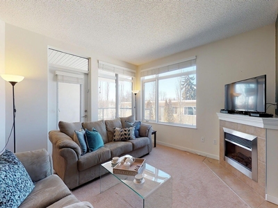 Edmonton Apartment For Rent | Parkdale | 18+ Cozy and Quite 2