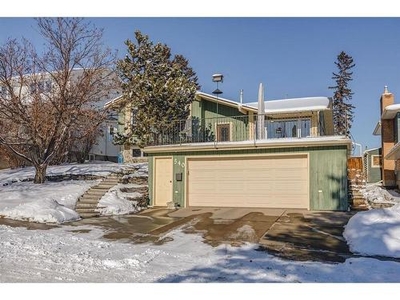 House For Sale In Dalhousie, Calgary, Alberta
