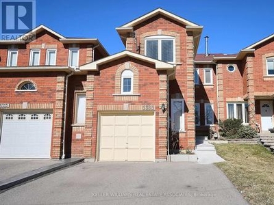 House For Sale In Hurontario, Mississauga, Ontario