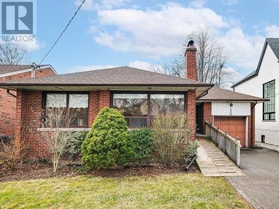 House For Sale In Islington City Centre West, Toronto, Ontario