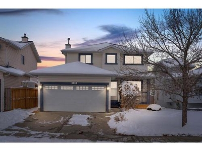 House For Sale In Monterey Park, Calgary, Alberta