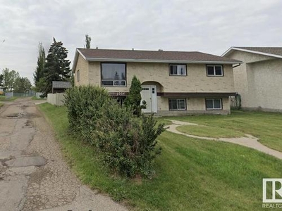House For Sale In Tipaskan, Edmonton, Alberta