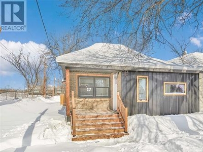 House For Sale In West Industrial, Saskatoon, Saskatchewan