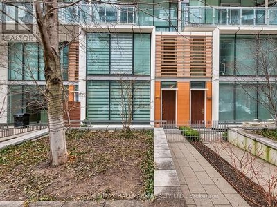 Townhouse For Sale In Harbourfront, Toronto, Ontario