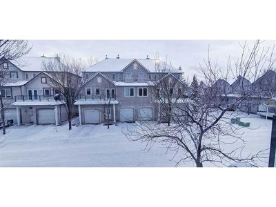 Townhouse For Sale In Signal Hill, Calgary, Alberta