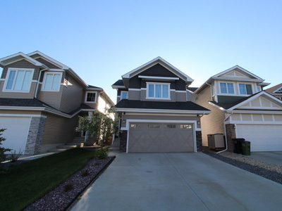Edmonton House For Rent | Glenridding Heights | 2 storey in Southwest Edmonton