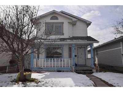 House For Sale In Applewood Park, Calgary, Alberta
