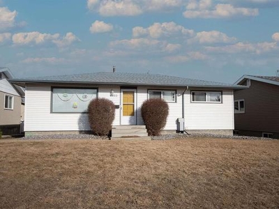 House For Sale In Lynnwood, Edmonton, Alberta