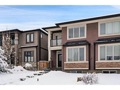 House For Sale In Rosscarrock, Calgary, Alberta
