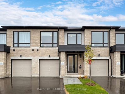 3 BR | 4 BATH WITH GARAGE FREEHOLD TOWNHOUSE IN WHITBY