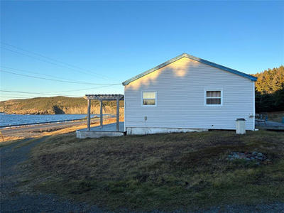 COTTAGE WITH AMAZING OCEAN VIEW