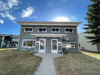 House For Sale In Grandview, Red Deer, Alberta