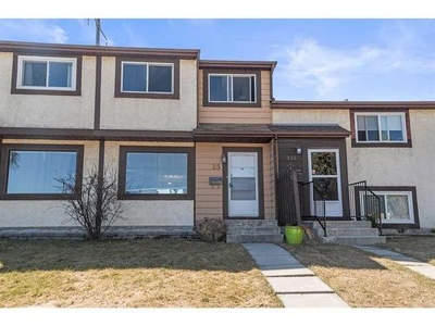 House For Sale In Red Deer, Alberta